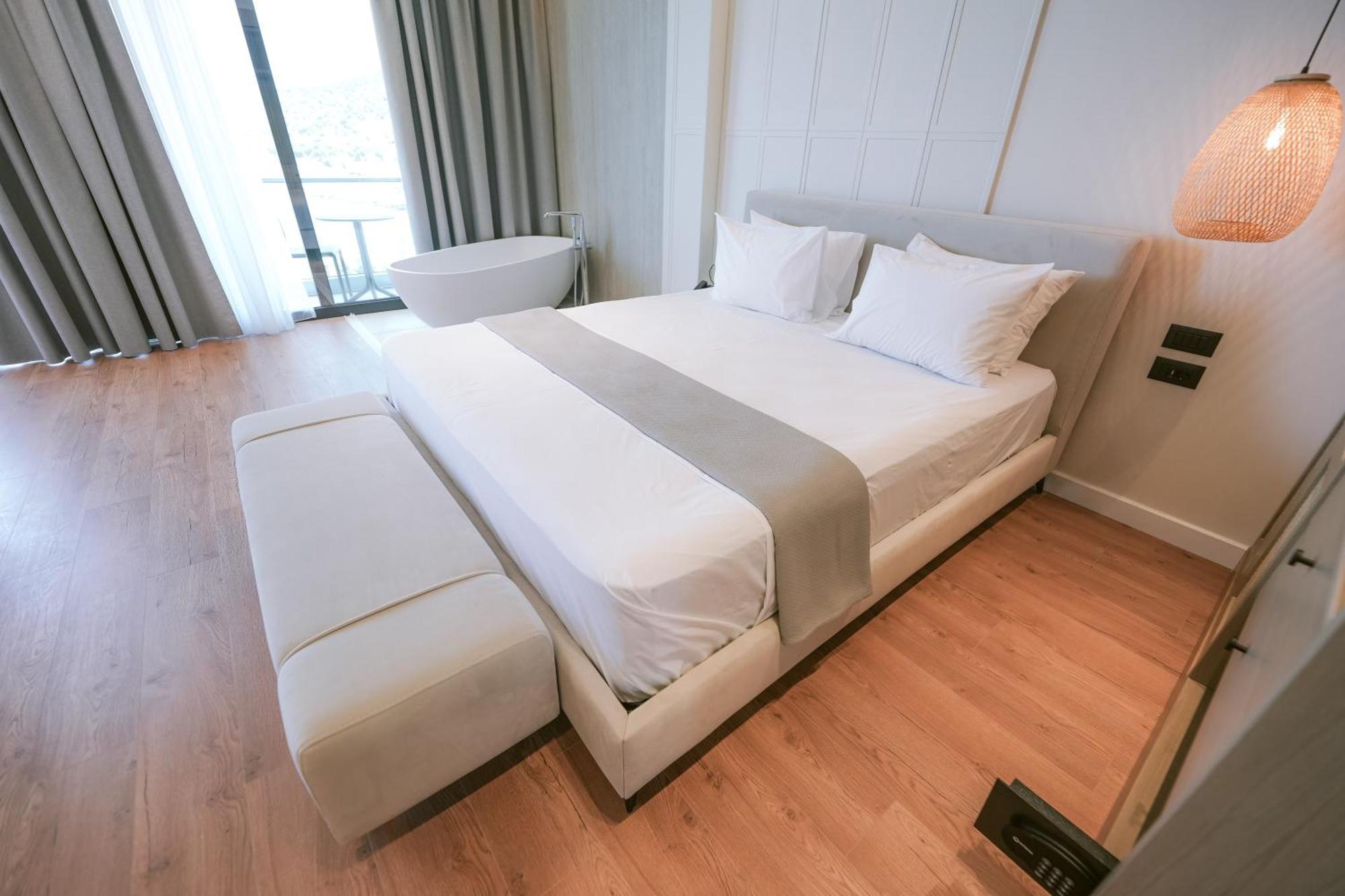 Euro Hotel Ksamil Ngoại thất bức ảnh