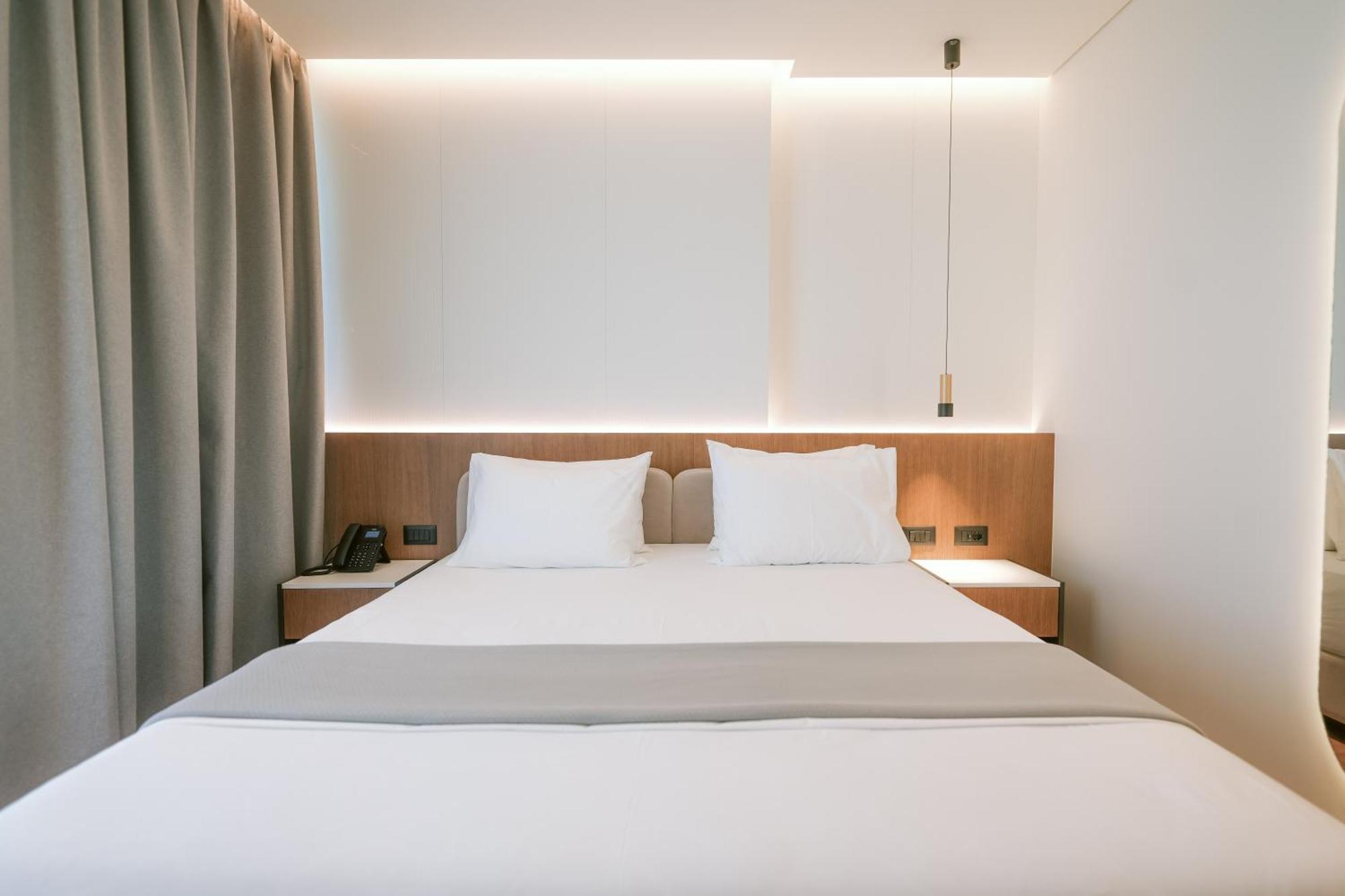 Euro Hotel Ksamil Ngoại thất bức ảnh