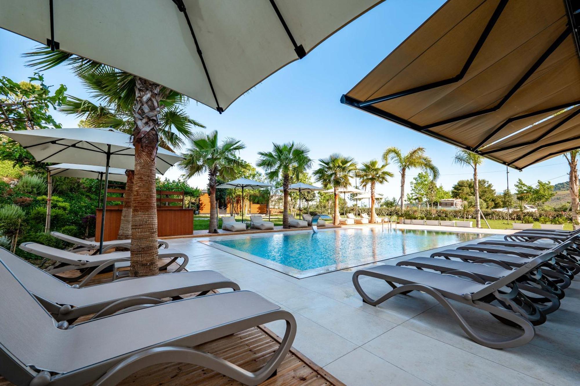 Euro Hotel Ksamil Ngoại thất bức ảnh